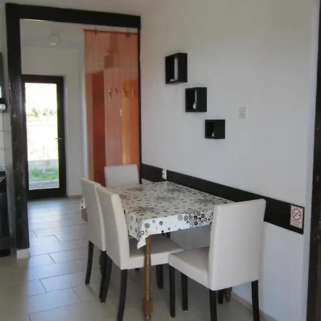 Holiday home Mit Ueberdachter Terrasse Und Meerblick *